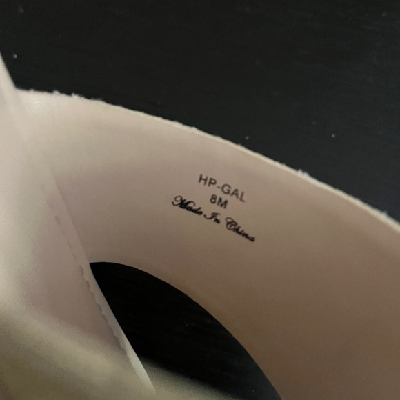 New Donald Pliner Gal Slide - Picture 9 of 9